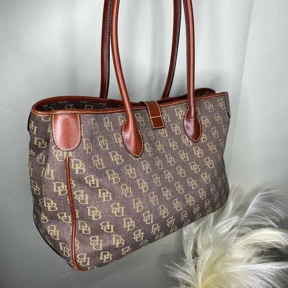 Dooney & Bourke Signature Collection Tote Bag - Picture 4 of 12